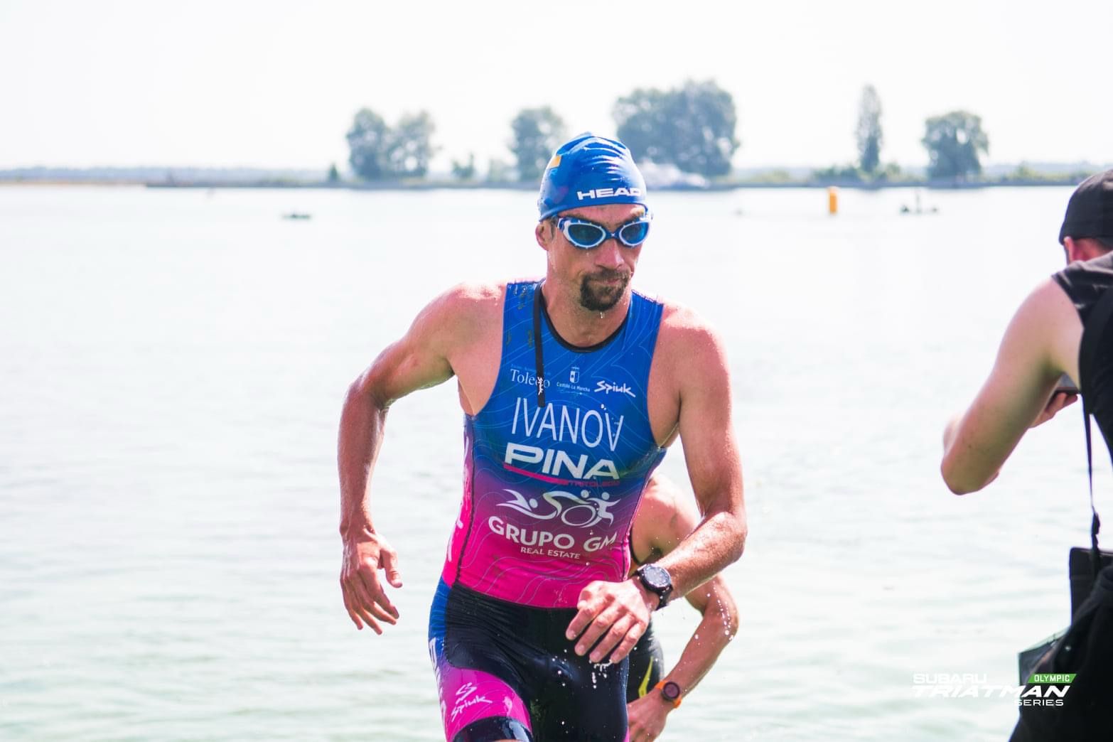 Ivan Ivanov exiting the water at the Ukrainian National Championship 2021